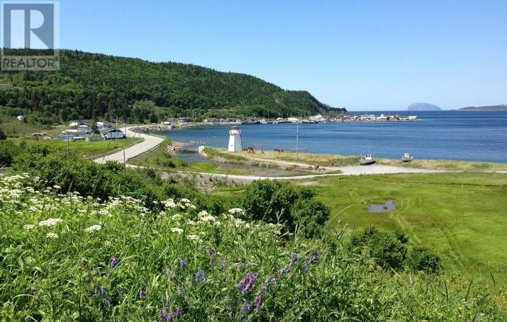 955 Main Street, Frenchmans Cove