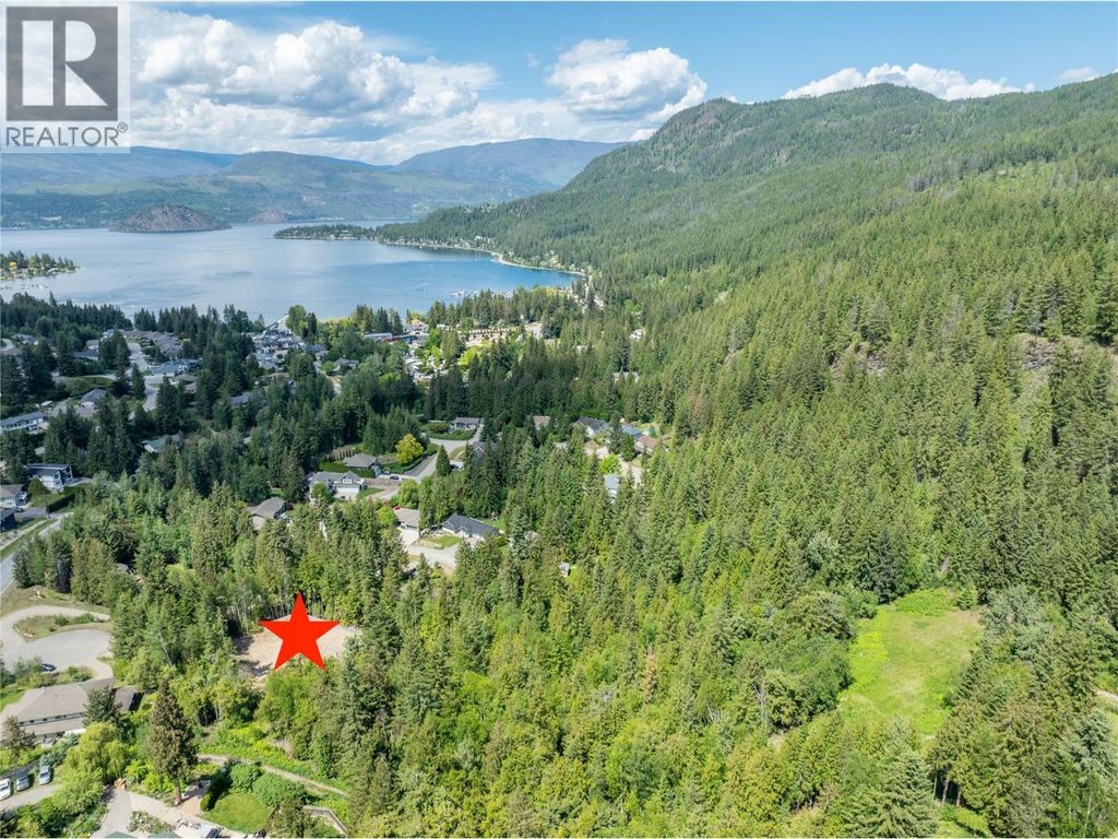 2744 Lake Mount Place, Blind Bay