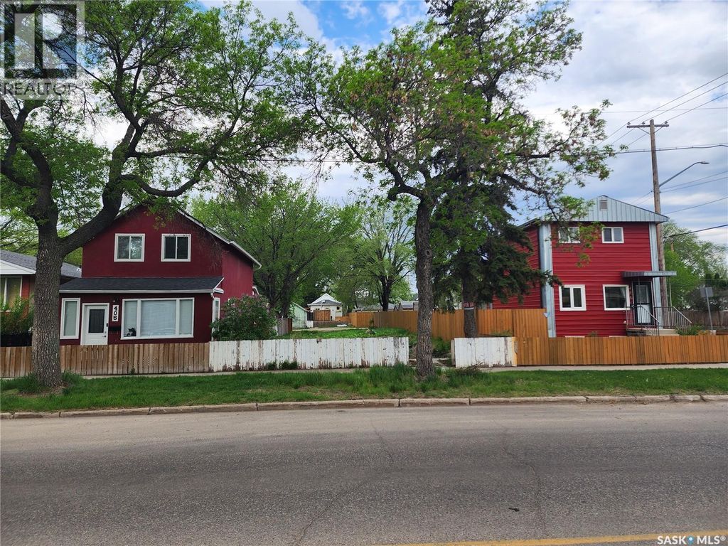 403 H Avenue S, Saskatoon