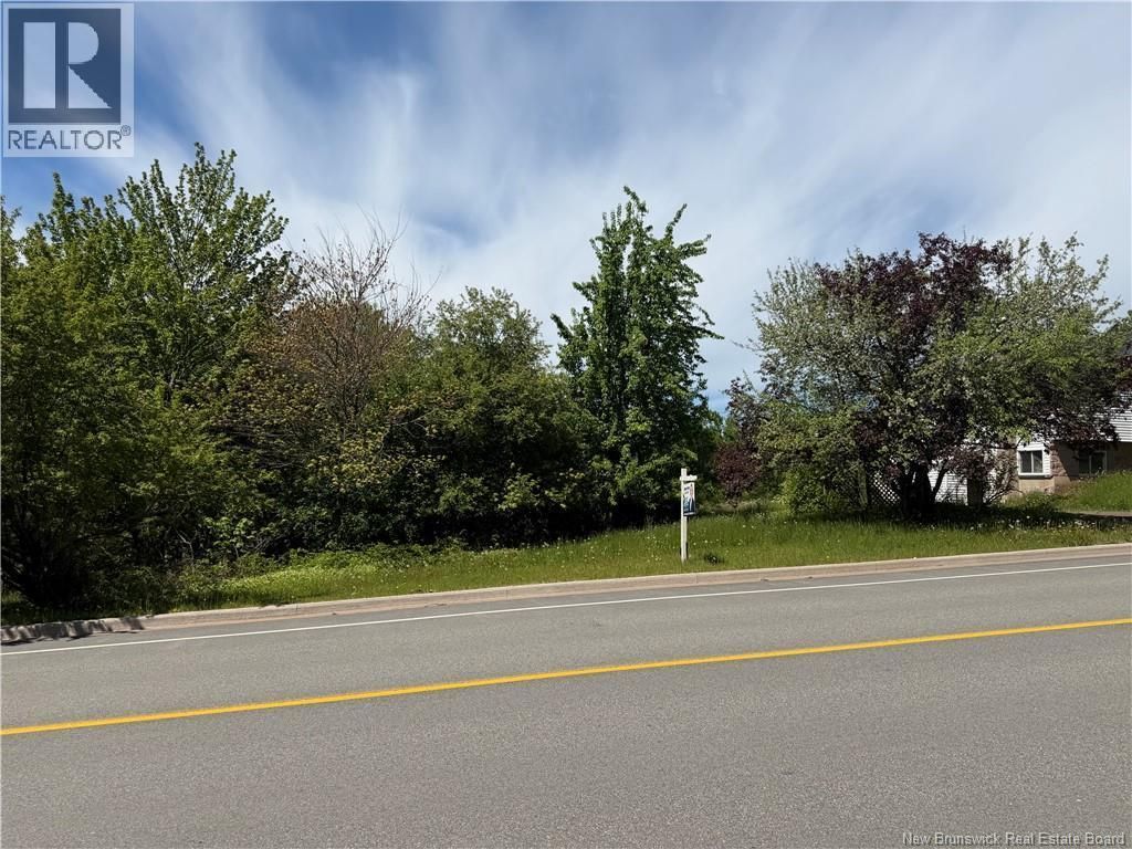 Lot Mapleton Road, Moncton