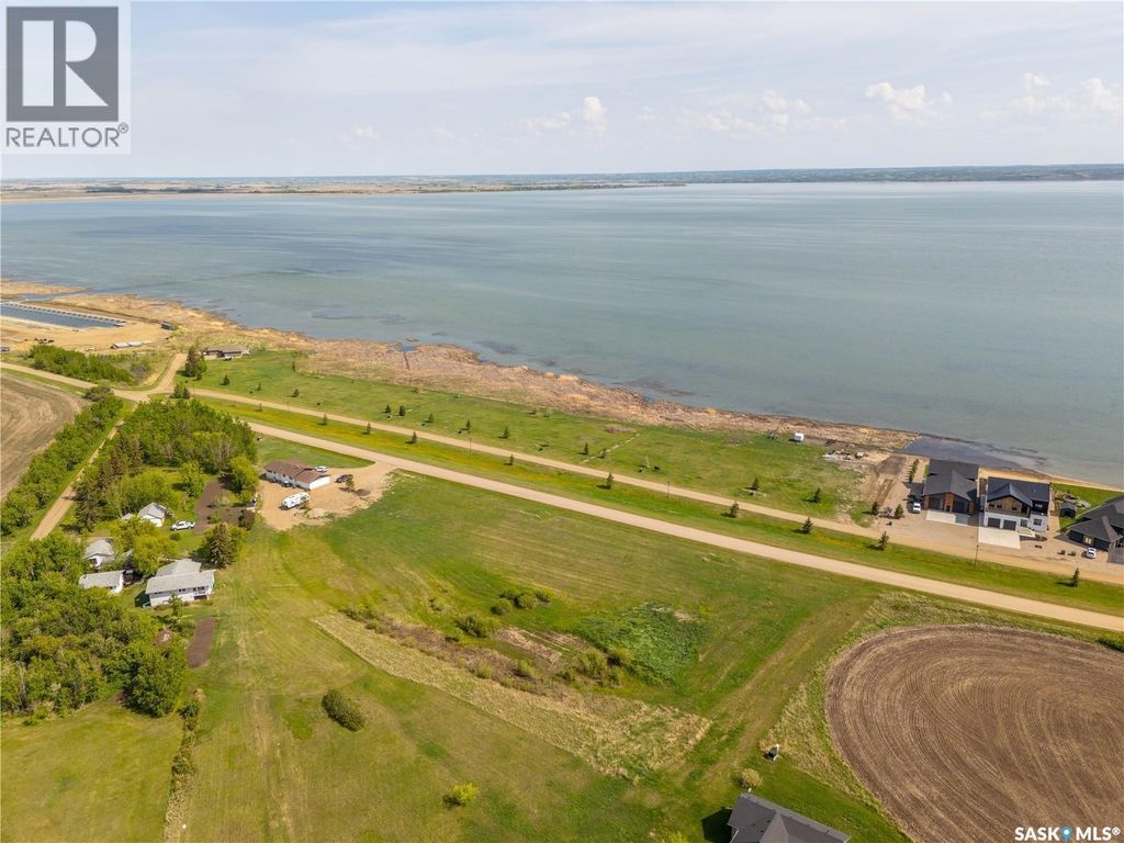 730 Lakeshore Drive, Meota