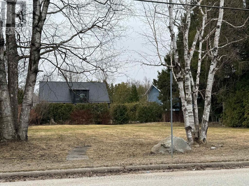 160 Huron Street S, Saugeen Shores