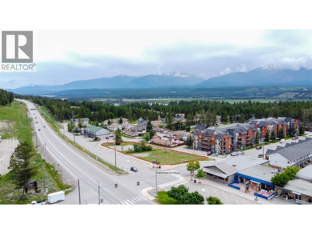 7567 & 7575 Main Street W, Radium Hot Springs
