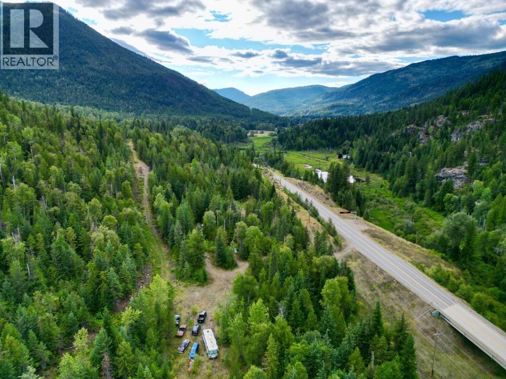 5105 3 Highway, Salmo