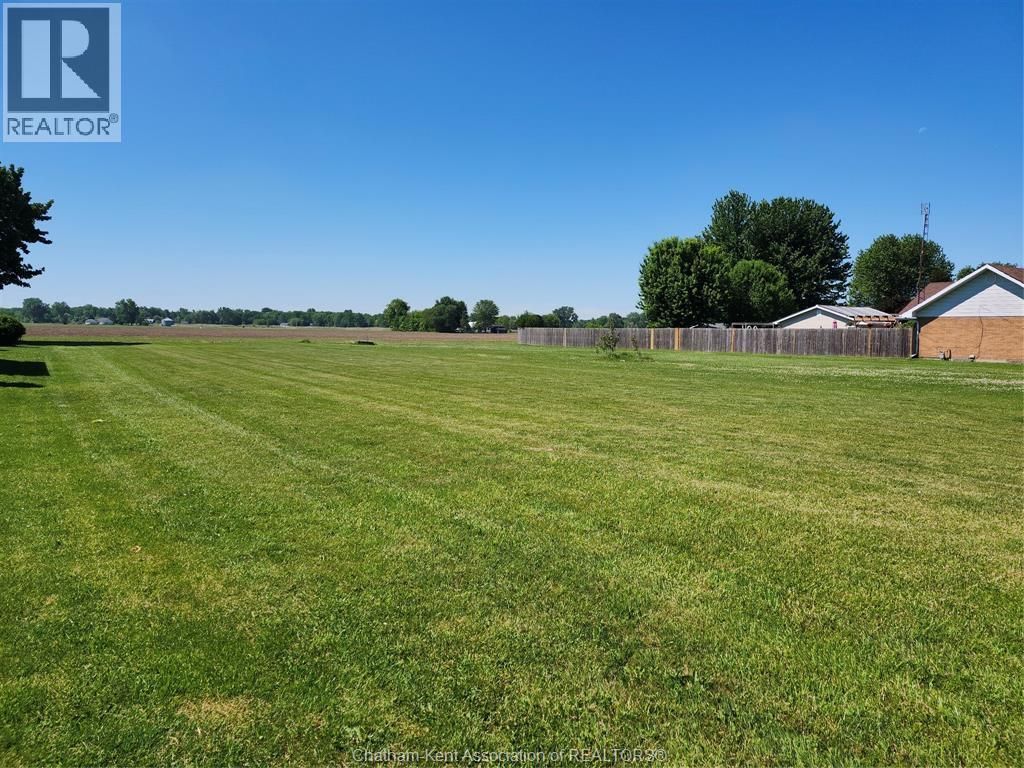 7005 Dufferin Avenue, Wallaceburg