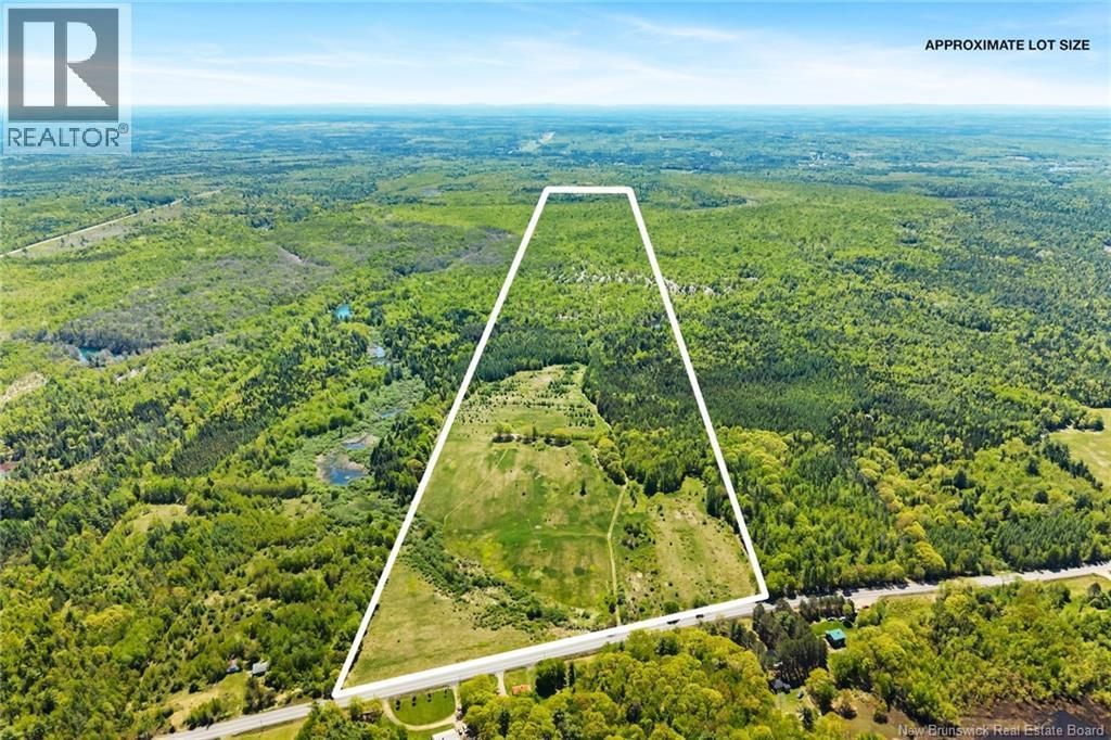 8353 Route 10, Cumberland Bay
