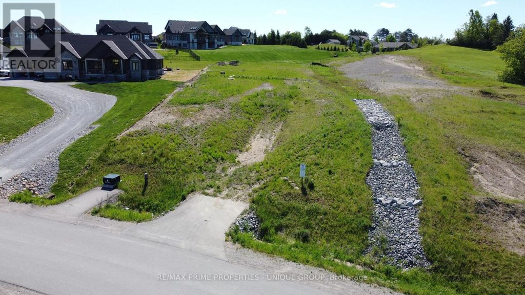 8 Country Place, Kawartha Lakes (manvers)