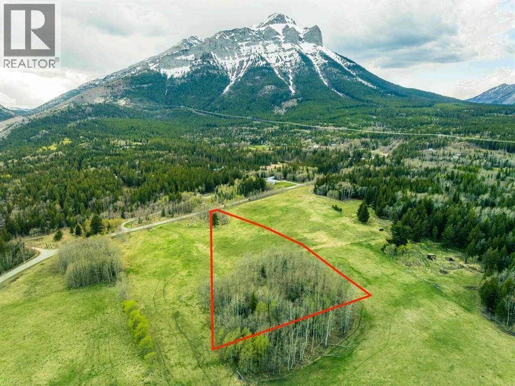 3019 Tecumseh Road, Rural Crowsnest Pass