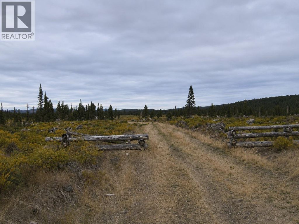 12252 W Maxwell Creek Road, Williams Lake