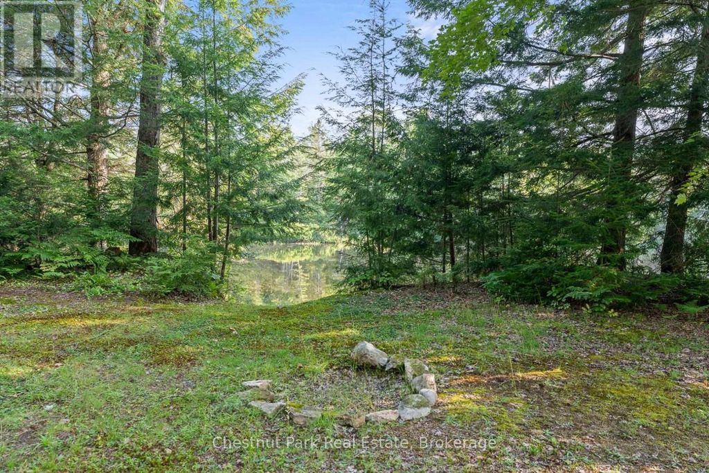 1025 Moe's Road, Bracebridge (draper)