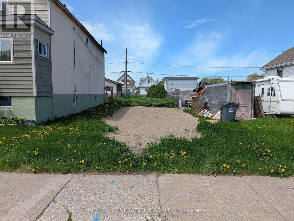 833 Mcintosh Street, Thunder Bay (east End)