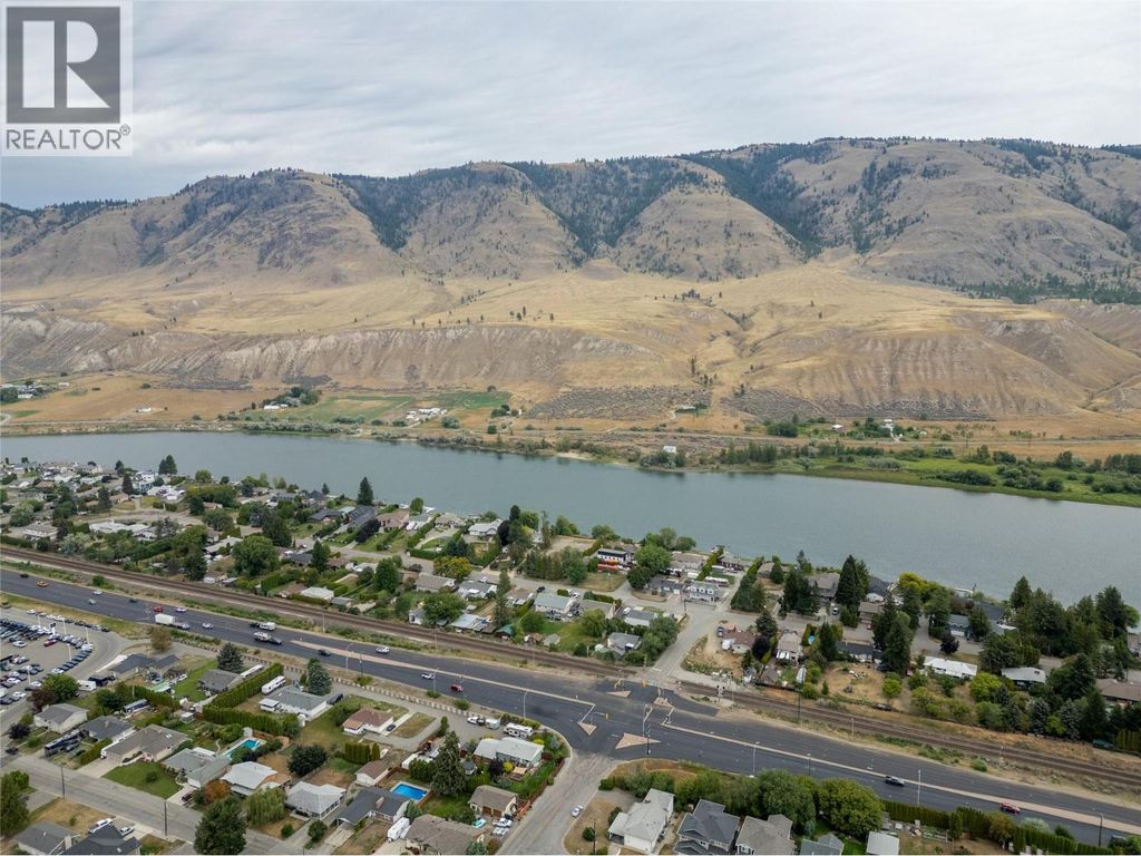 2696 Thompson Drive, Kamloops