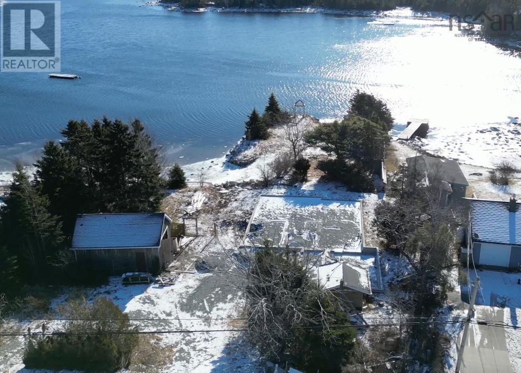 4242 Prospect Road, Bayside