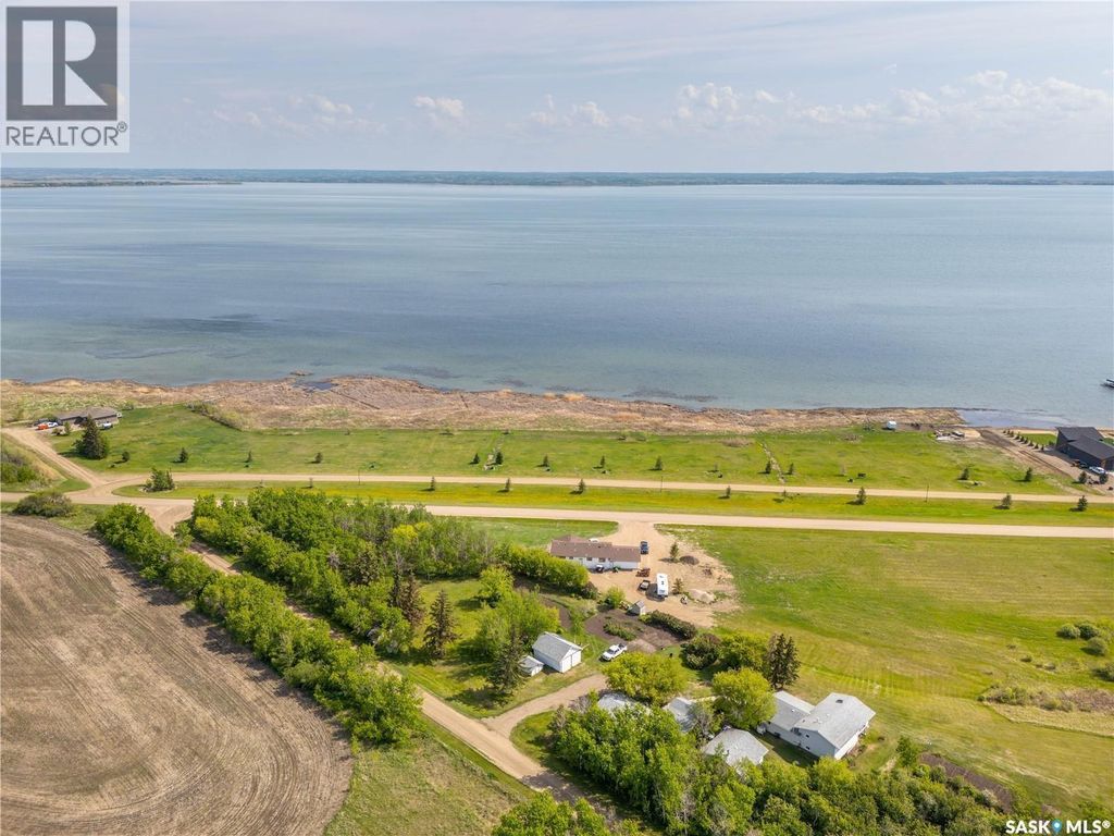 760 Lakeshore Drive, Meota