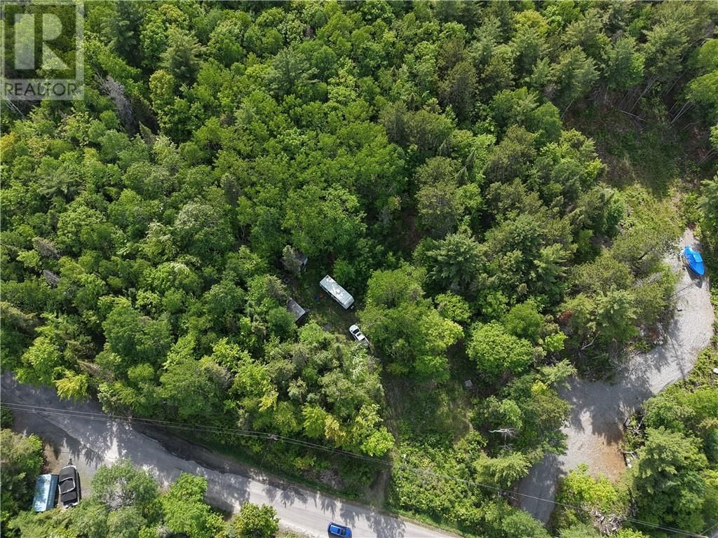 1206 West Bay Road, Garson