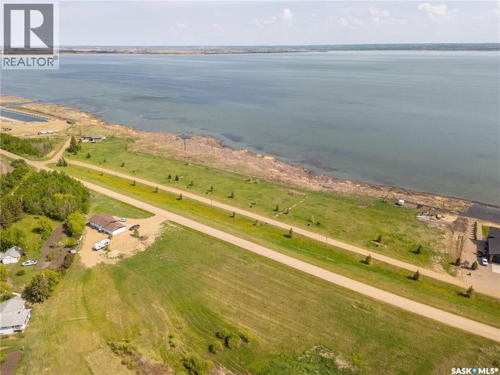 810 Lakeshore Drive, Meota