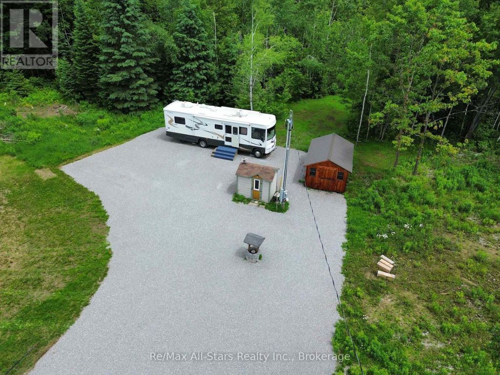 1190 Bacon Road, Minden Hills (snowdon)