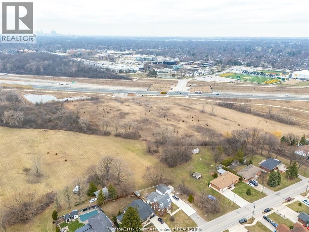 V/l Randolph Avenue, Lasalle