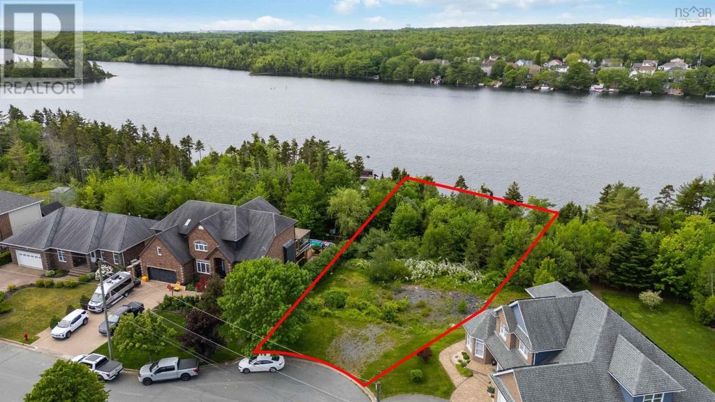 78 Edgewater Close, Dartmouth