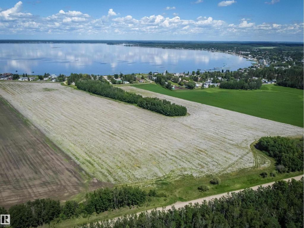 5;3;54;16nw Rr33, Rural Lac Ste. Anne County