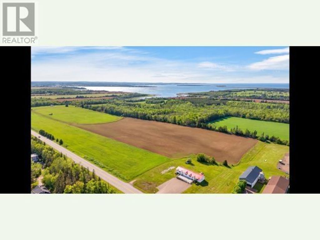 3850 Portage Road, Brackley