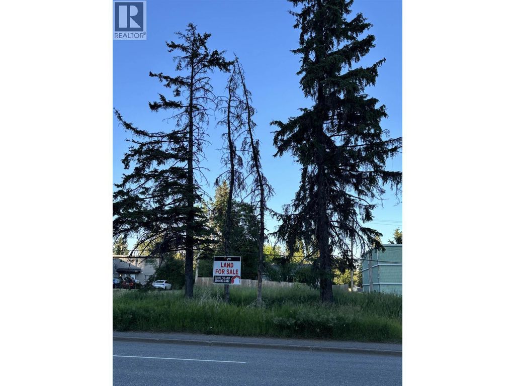 1548 Queensway Street, Prince George