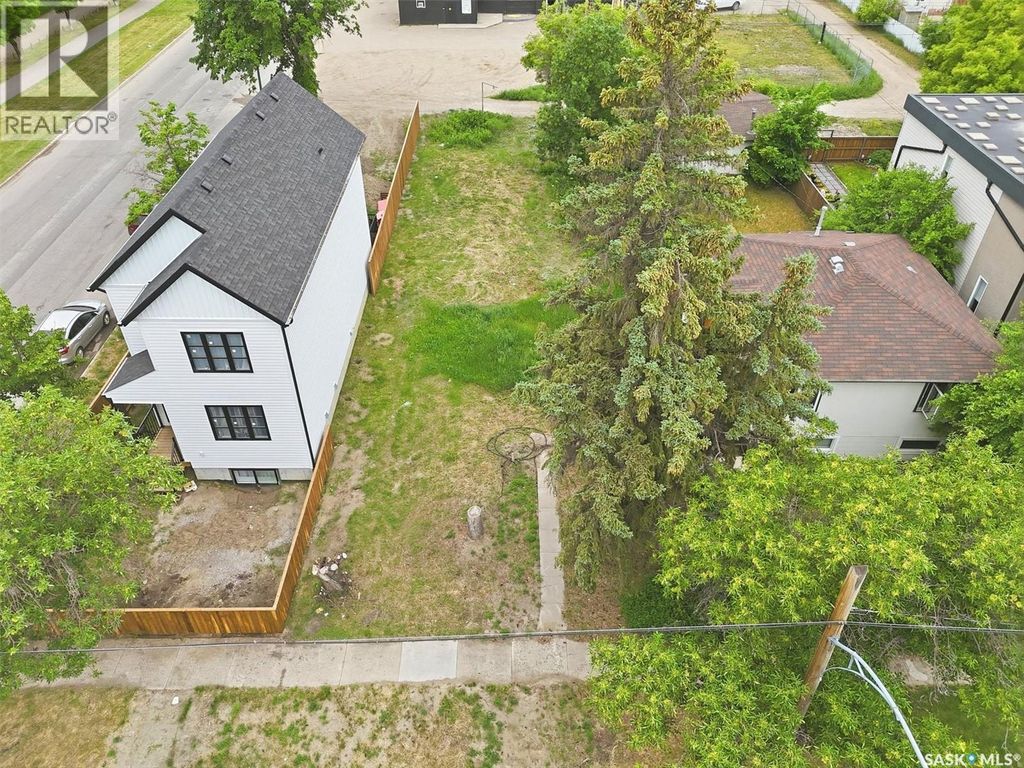 537 H Avenue S, Saskatoon