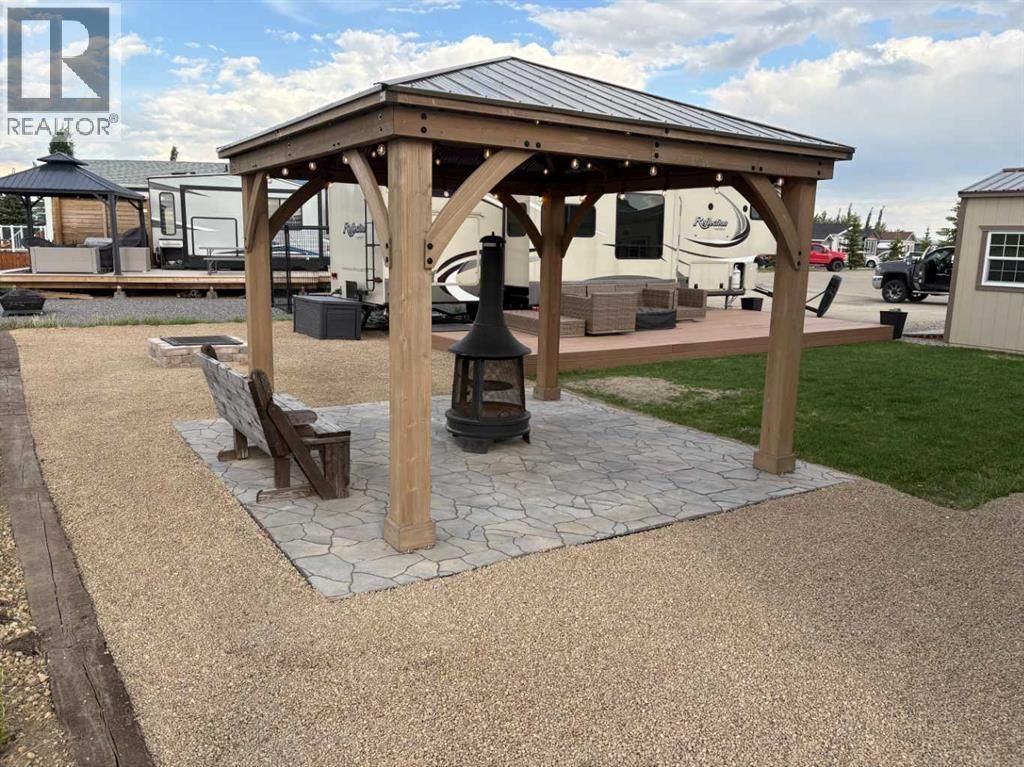 116, 41019 Range Road 11, Rural Lacombe County