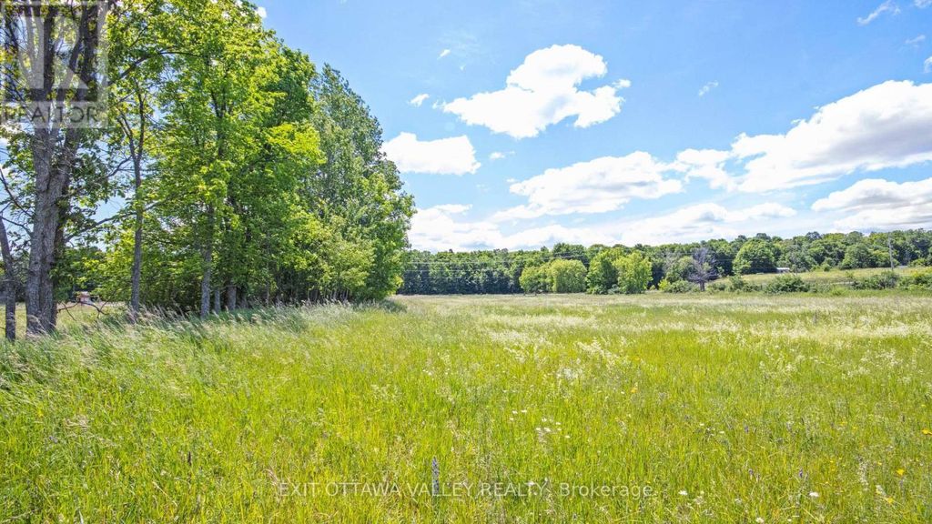 3510 Foymount Road, Bonnechere Valley