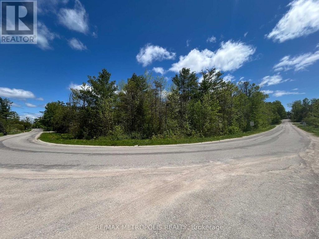593 Lakeshore Road E, Oro-Medonte