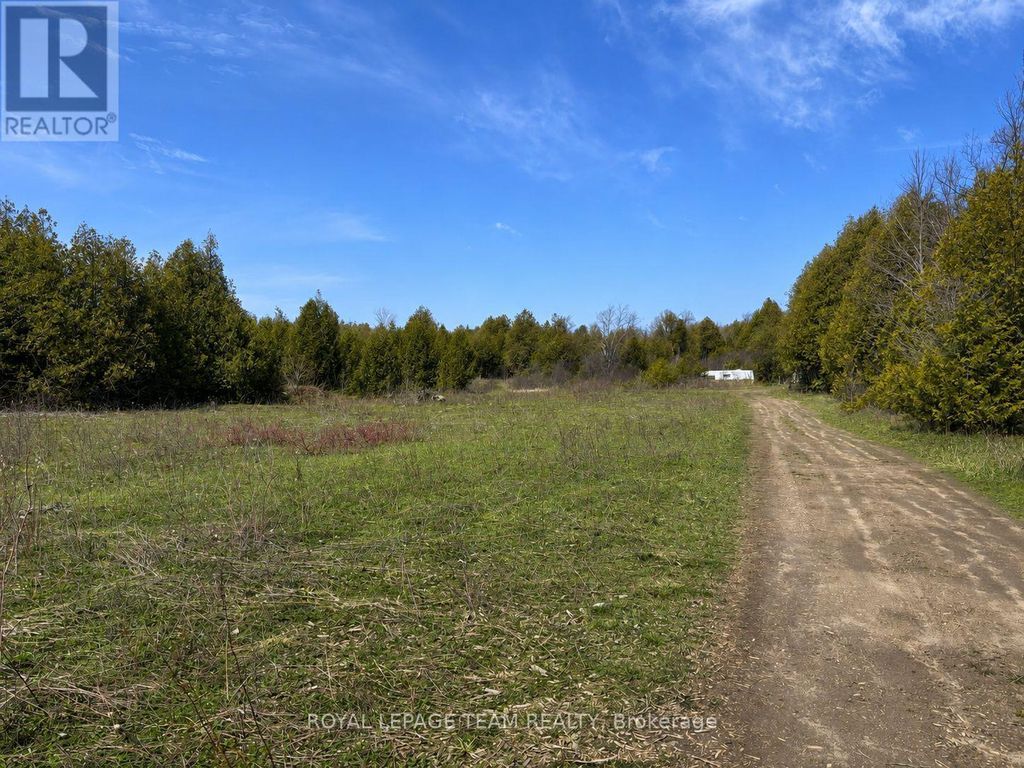 688 Kitley Line 8 Road, Elizabethtown-Kitley