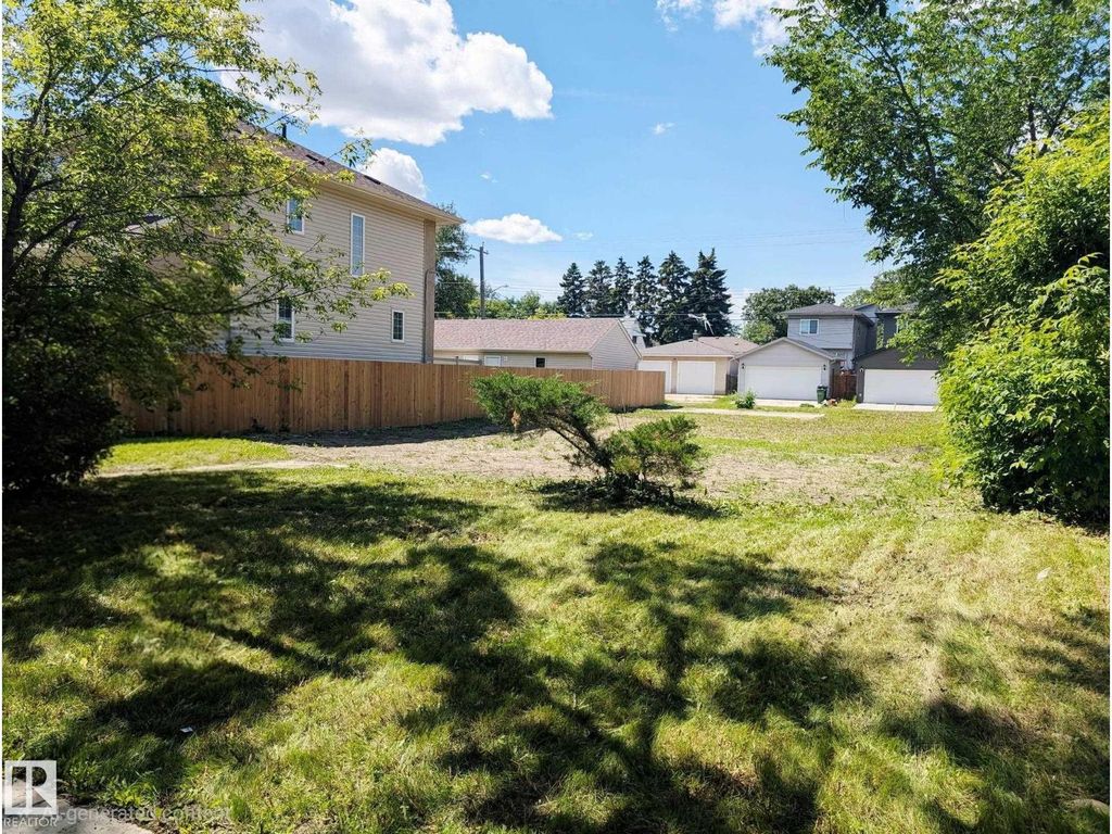 11726 122 St Nw Nw, Edmonton