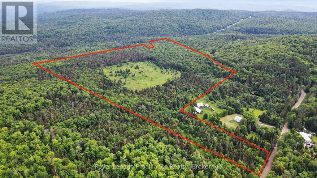 26643 Highway 60, South Algonquin