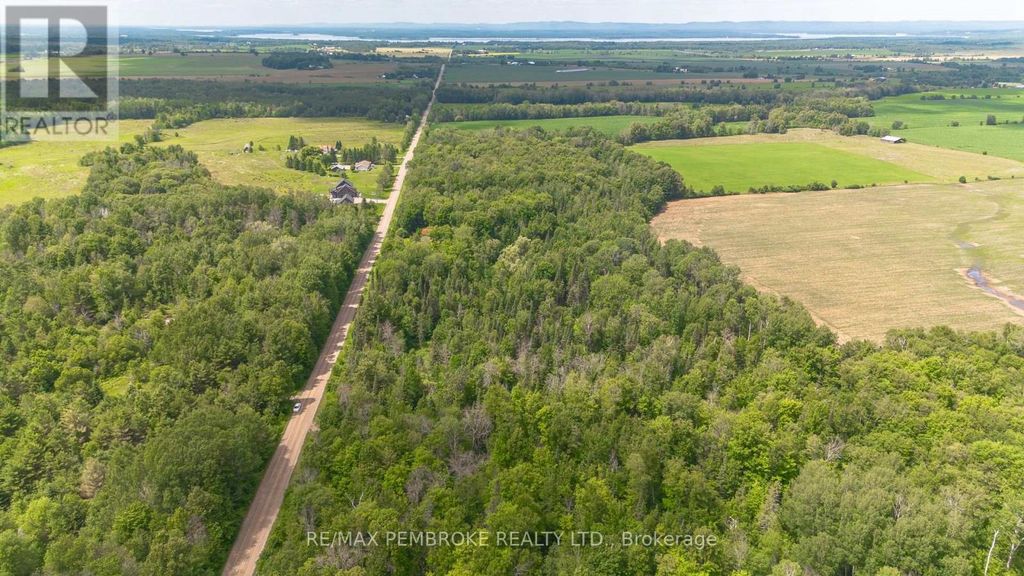 3068 Mclaughlin Road, Whitewater Region