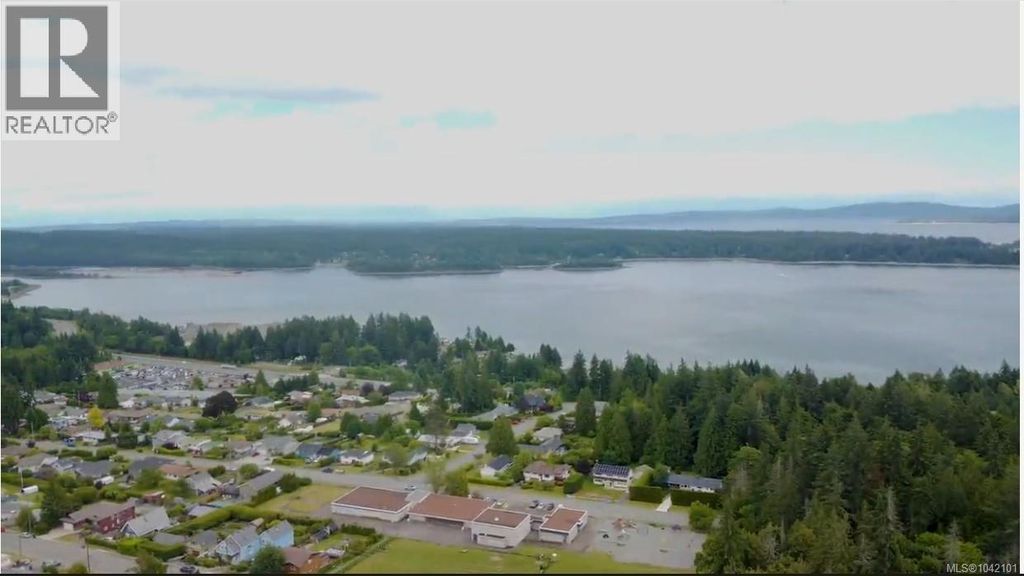 443 Thetis Dr, Ladysmith