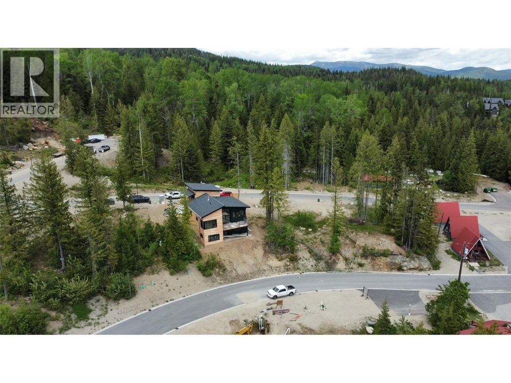 312 Ridge Road, Rossland
