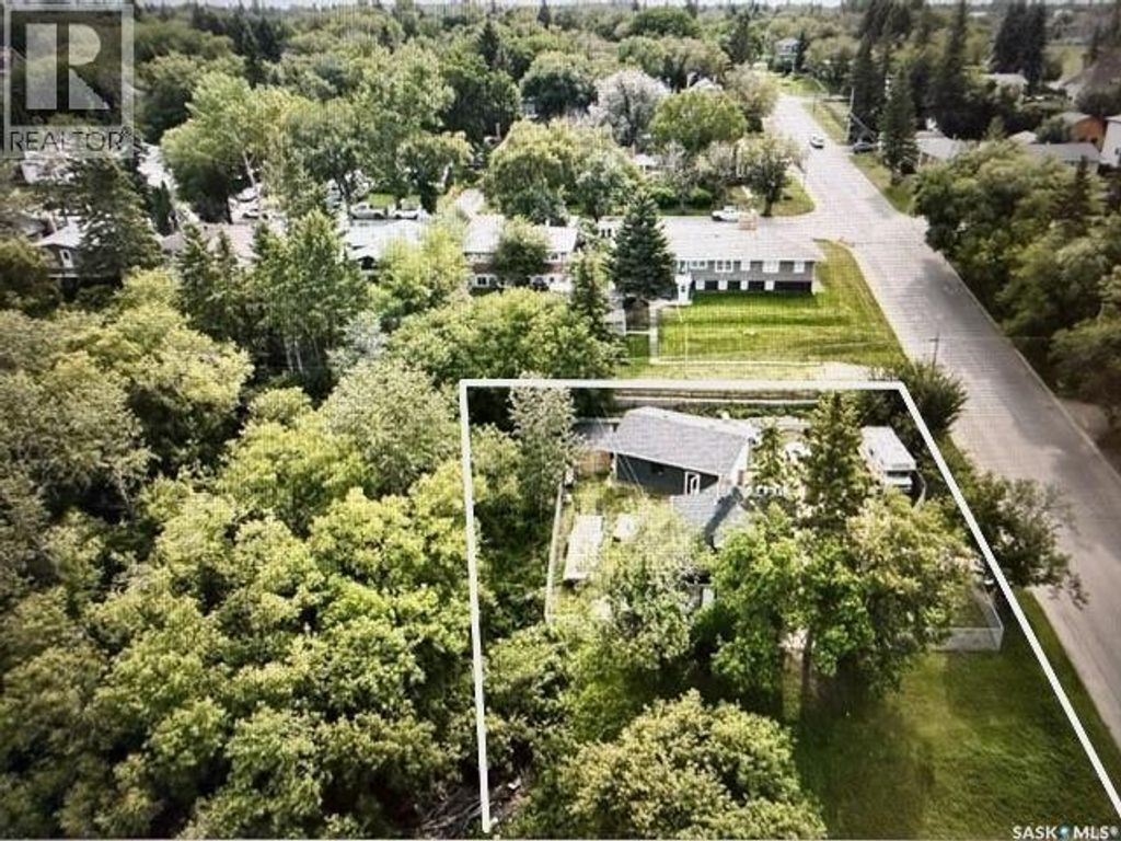 361 18th Street W, Prince Albert