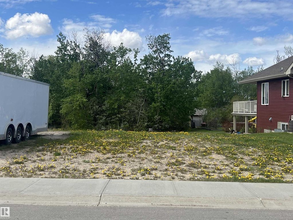 15 Whitetail Pt, Rural Lamont County