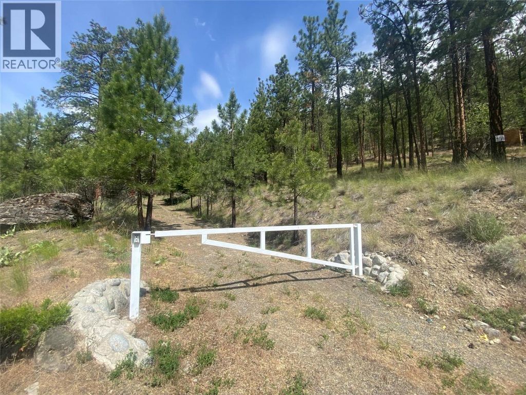 101 Airport Road, Lillooet