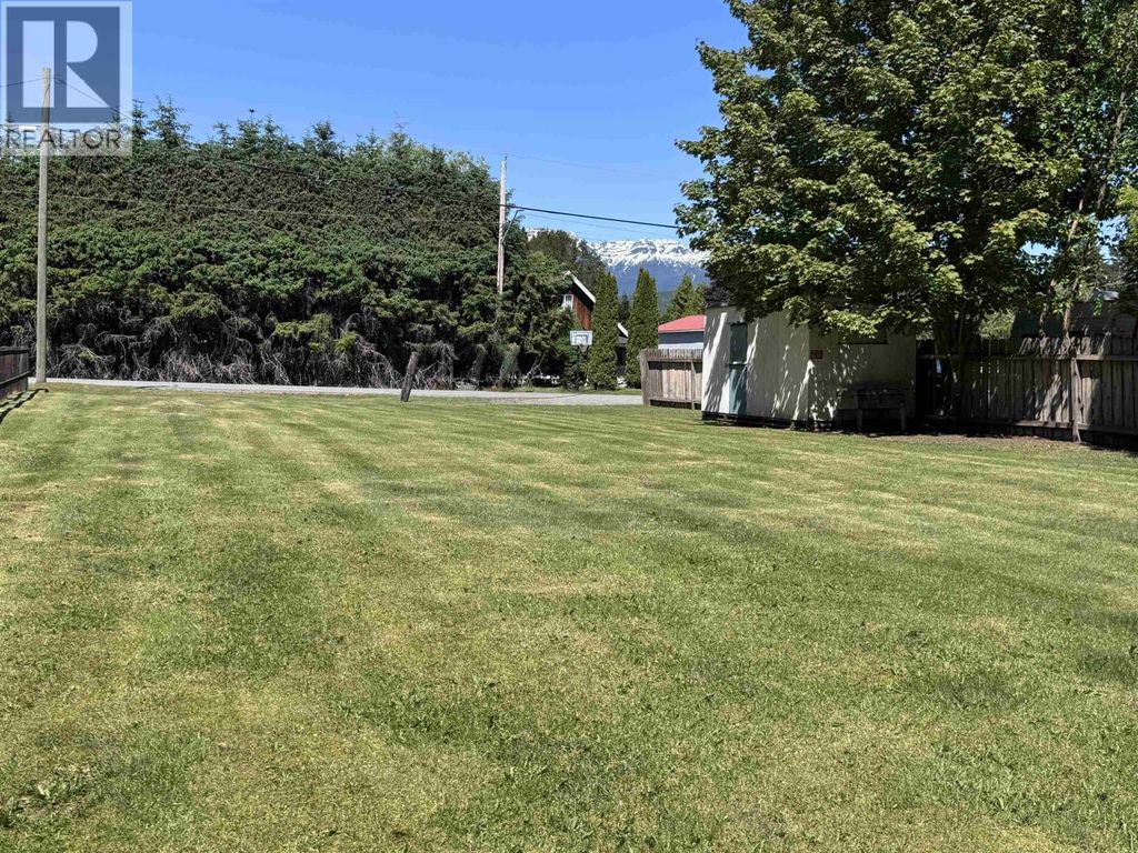 5025 Agar Avenue, Terrace