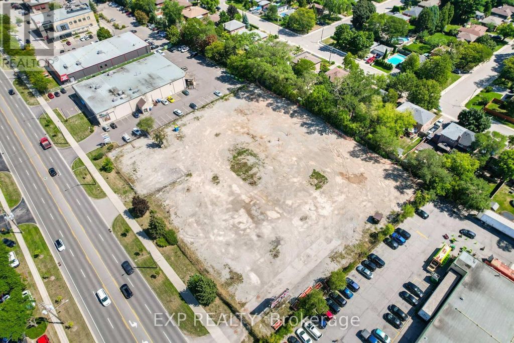 2362 Fairview Street, Burlington (brant)