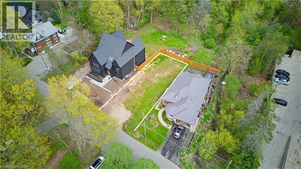 16 Mcdougall Road, Waterloo