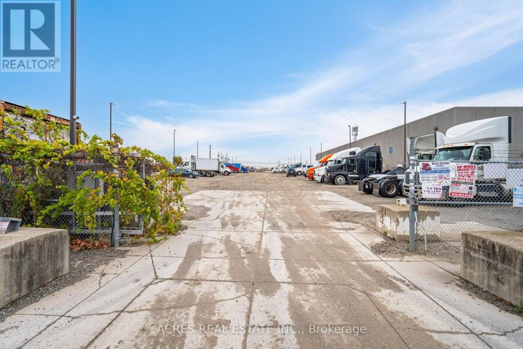 1185 Cardiff Boulevard, Mississauga (northeast)