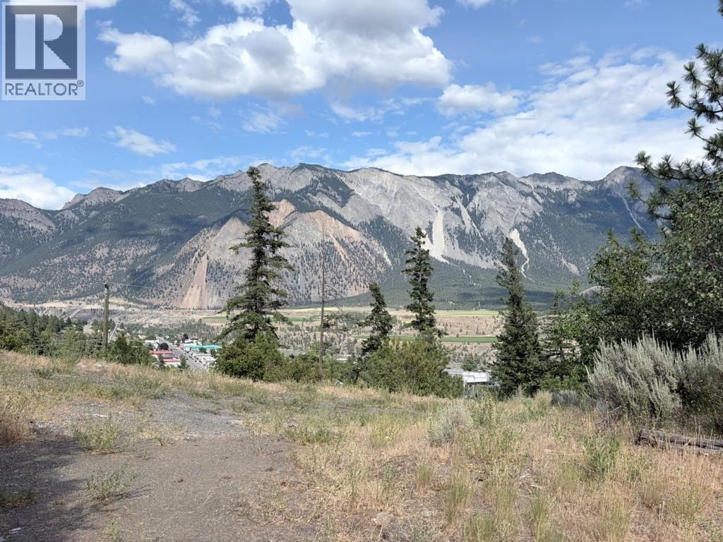 825 Columbia Street, Lillooet