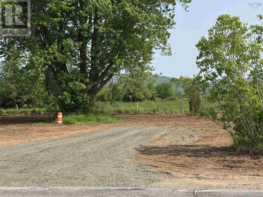 3306 Highway 201, Centrelea