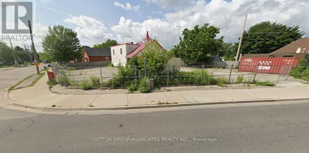 689 Hamilton Road, London East (east M)