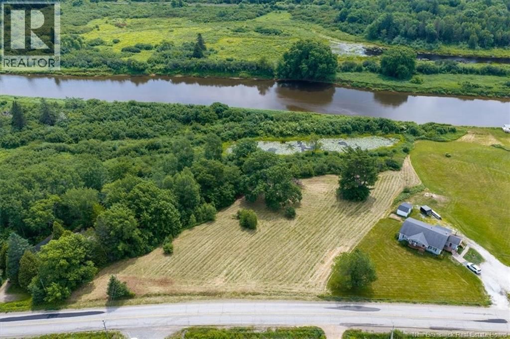 Lot Route 121, Norton