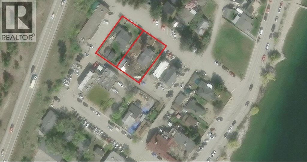 4455 4th Street, Peachland