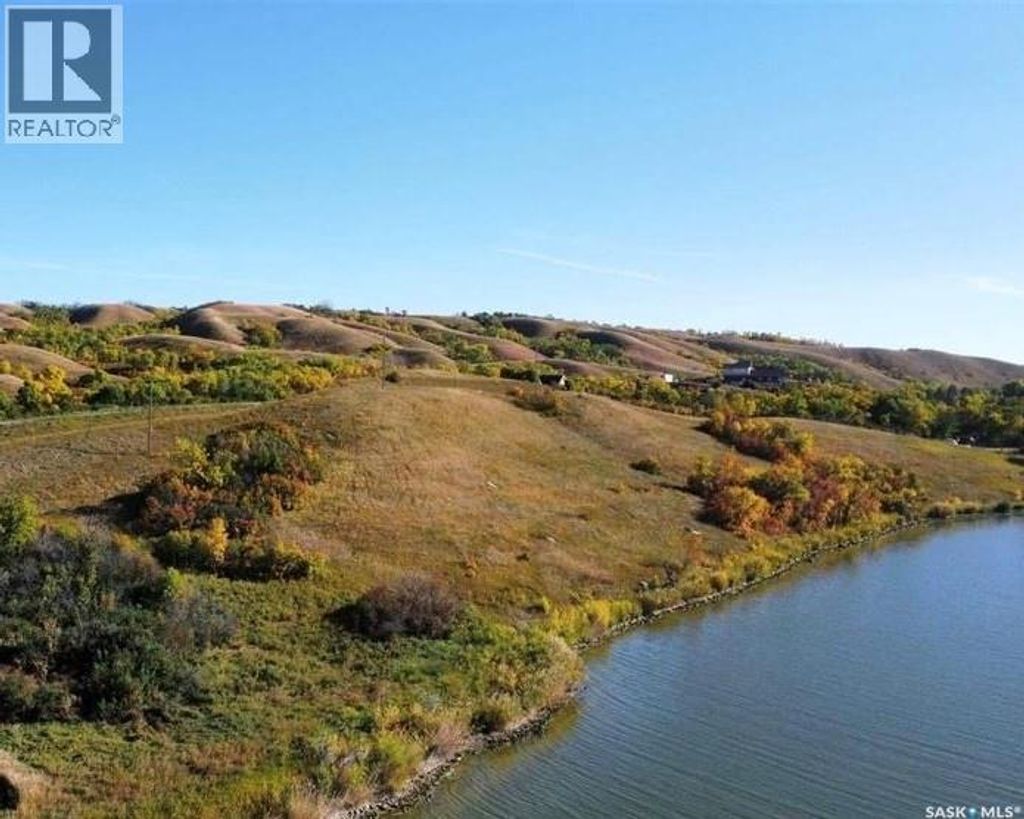 927’ Waterfront, 45 Acres, Pasqua Lake