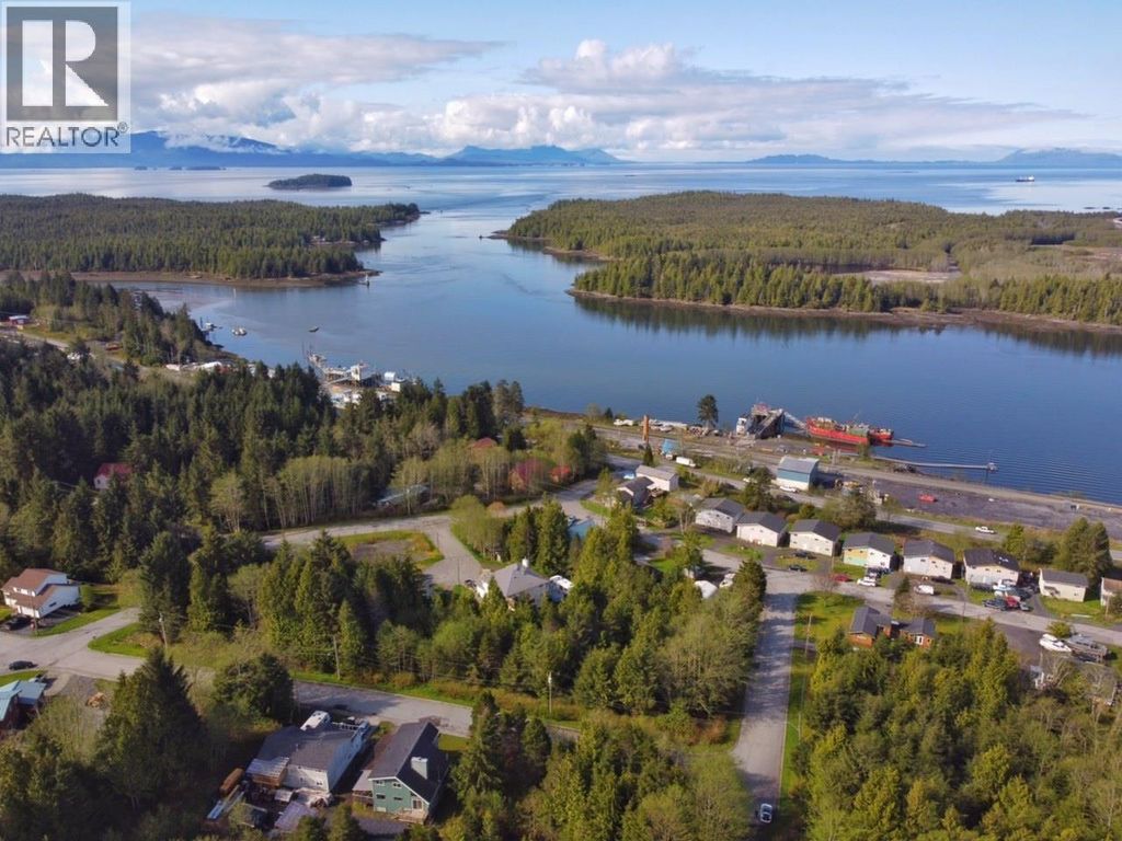 908 Jubilee Drive, Port Edward